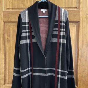 Charter Club Long Black, Burgundy and White Cardigan NWT 2 snap button closure.